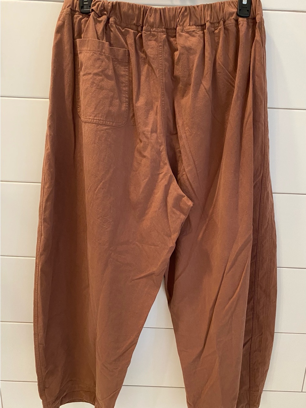 Shelter Jules plus size cotton pant in color chocolate. - Picture 2 of 4